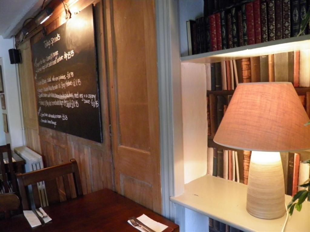 The Talbot Inn Eynsham Esterno foto